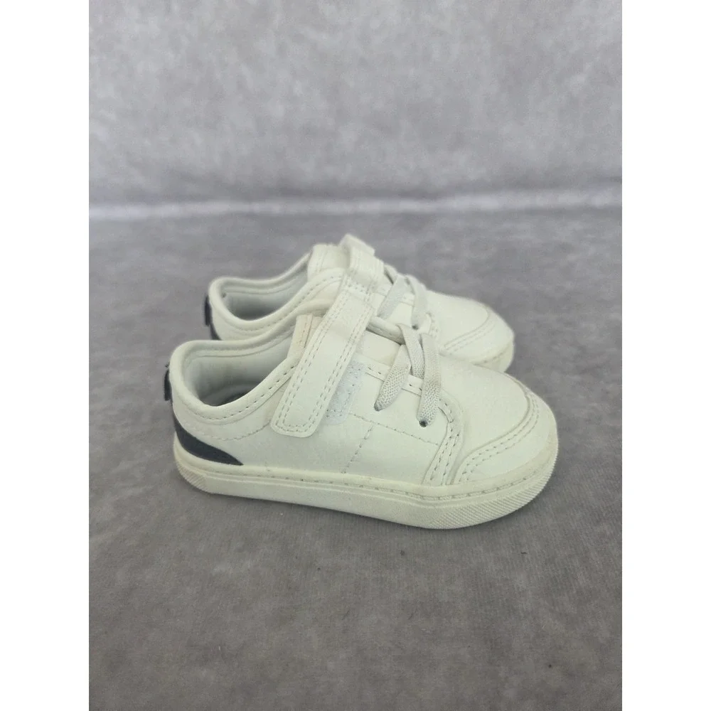 Carters Unisex White Size 5 Toddler Sneakers